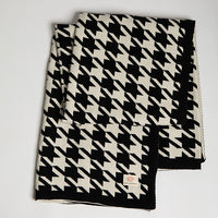 Houndstooth Organic Cotton Throw Blanket