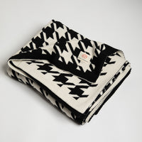 Houndstooth Organic Cotton Throw Blanket - Black/Natural