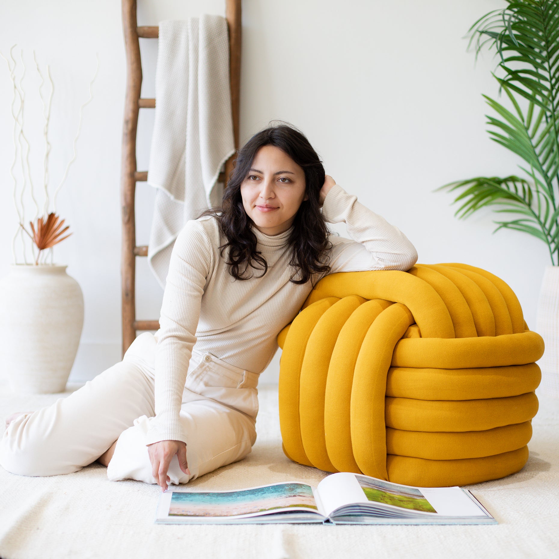 HAY/POUF(プフ) マスタード 状態良】HAY POUF（プフ） マスタード