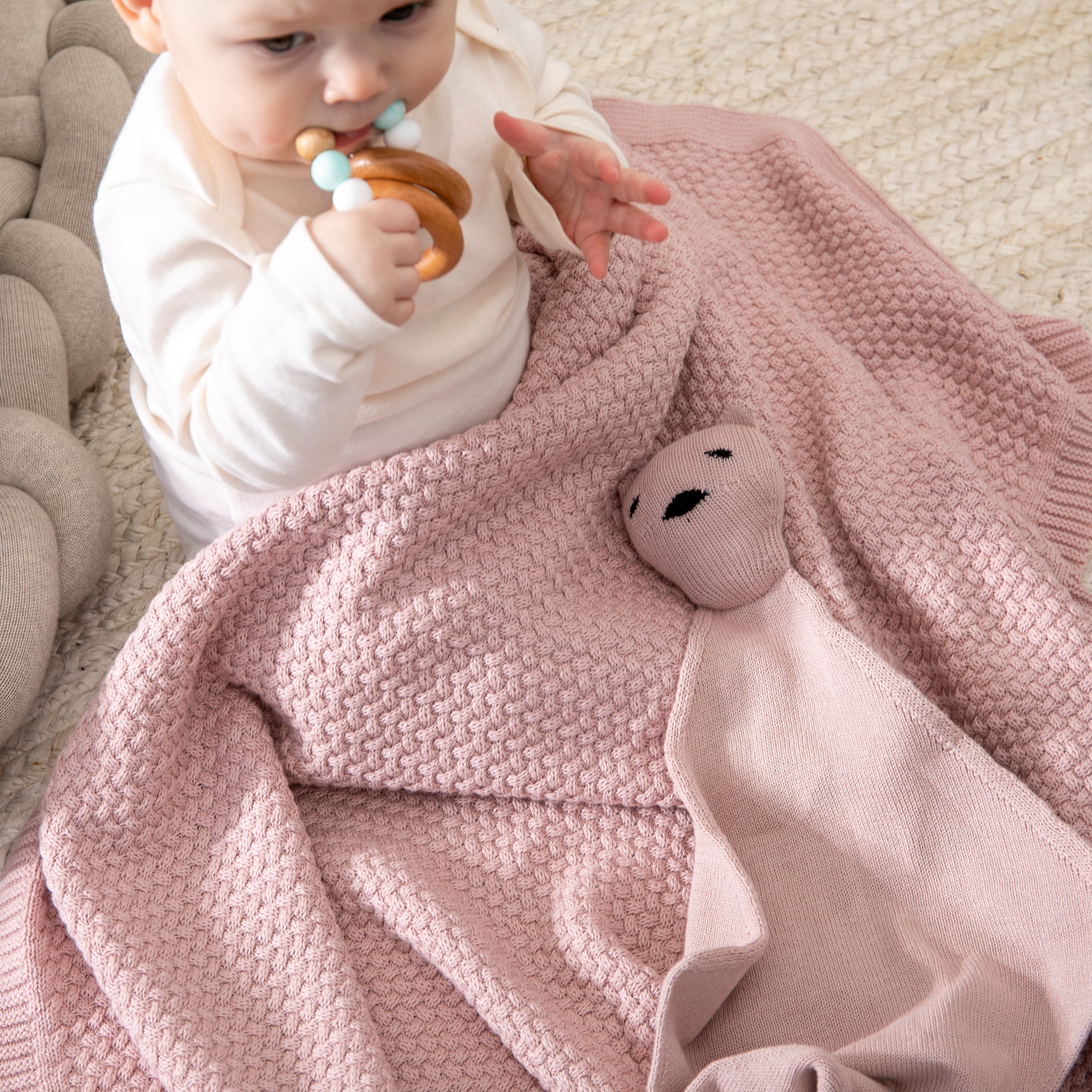 Criss cross baby online blanket