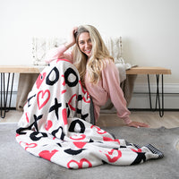 Xoxo Love Organic Cotton Throw Blanket