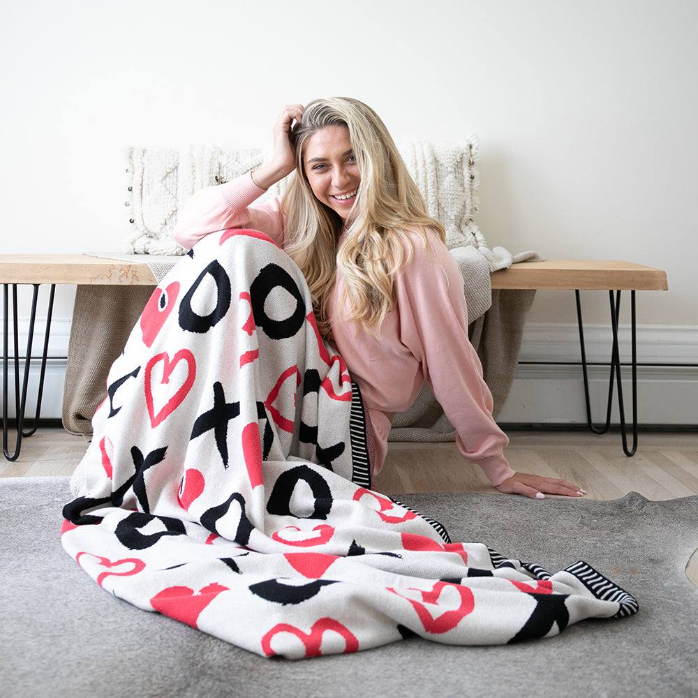 Xoxo Love Couples Organic Cotton Throw Blanket