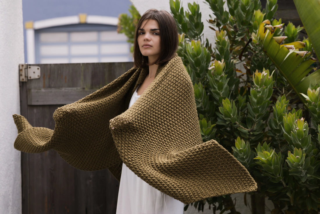 Moss Chunky Green Organic Cotton Knit Throw Blanket