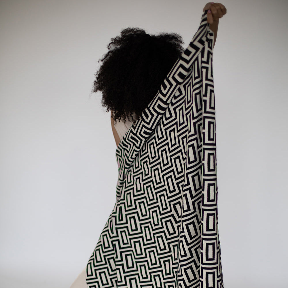 Galaxy Organic Cotton Throw Blanket - Black/Natural