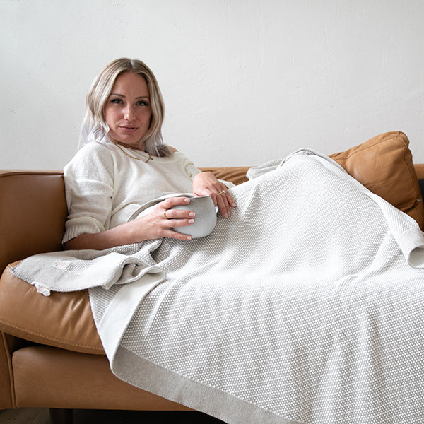 Eka Stipple Organic Cotton Throw Blanket