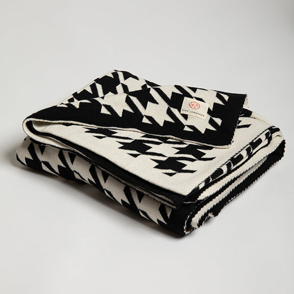 Houndstooth Organic Cotton Throw Blanket
