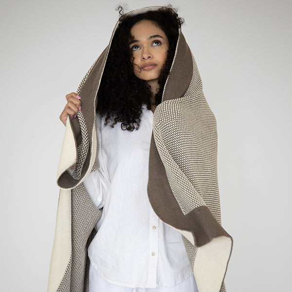 Eka Stipple Organic Cotton Throw Blanket