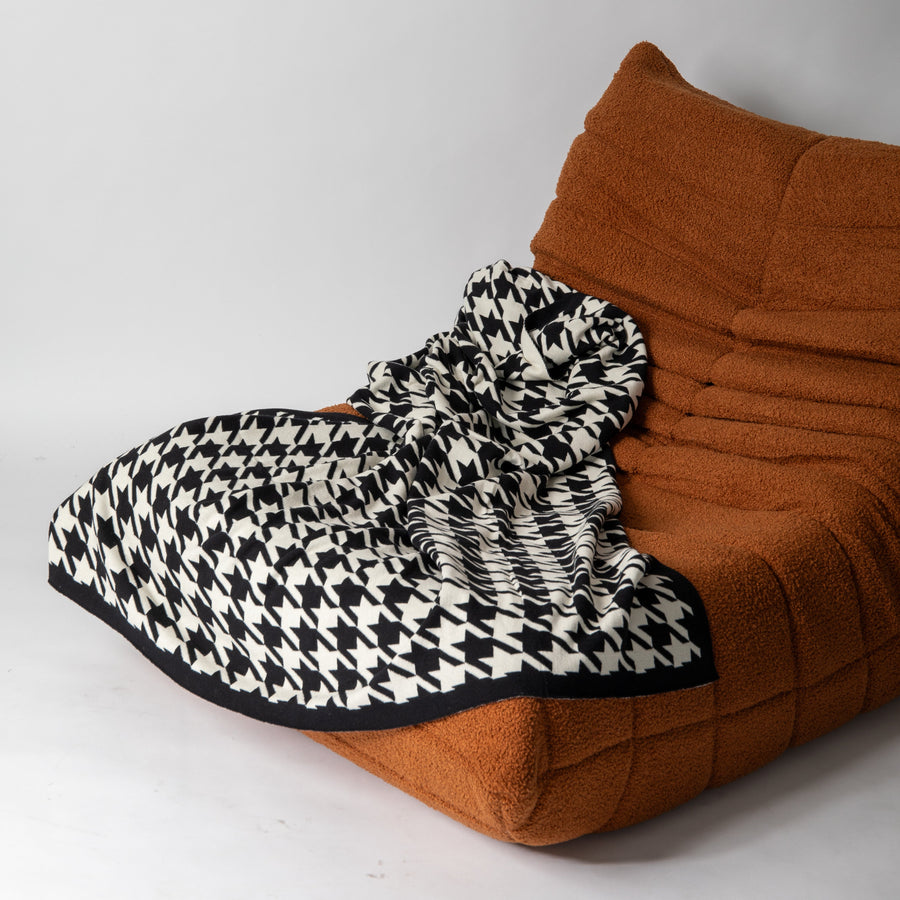 Houndstooth Organic Cotton Throw Blanket - Black/Natural