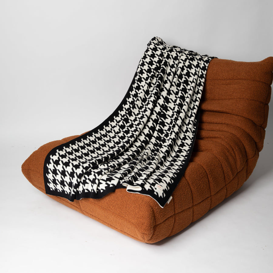 Houndstooth Organic Cotton Throw Blanket - Black/Natural