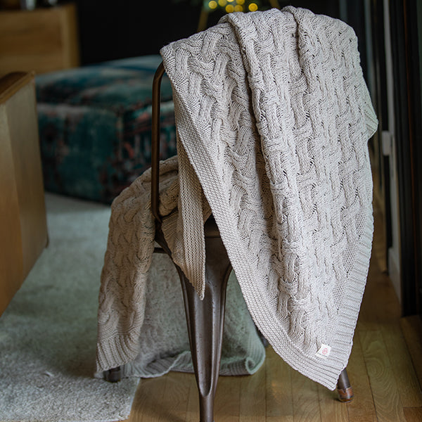 Drapa Organic Cotton Knit Throw Blanket