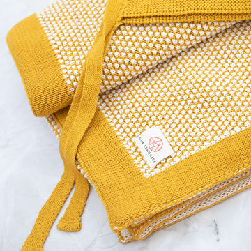 Elegant Organic Cotton Baby Blanket and Bonnet Set