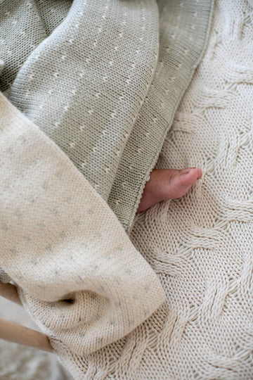 Organic cotton dainty dots woven blanket for babies in mint