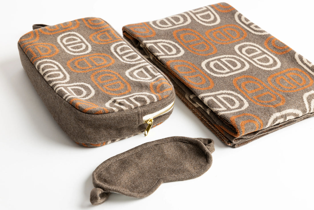 Vilas Brown Organic Cotton Travel Set