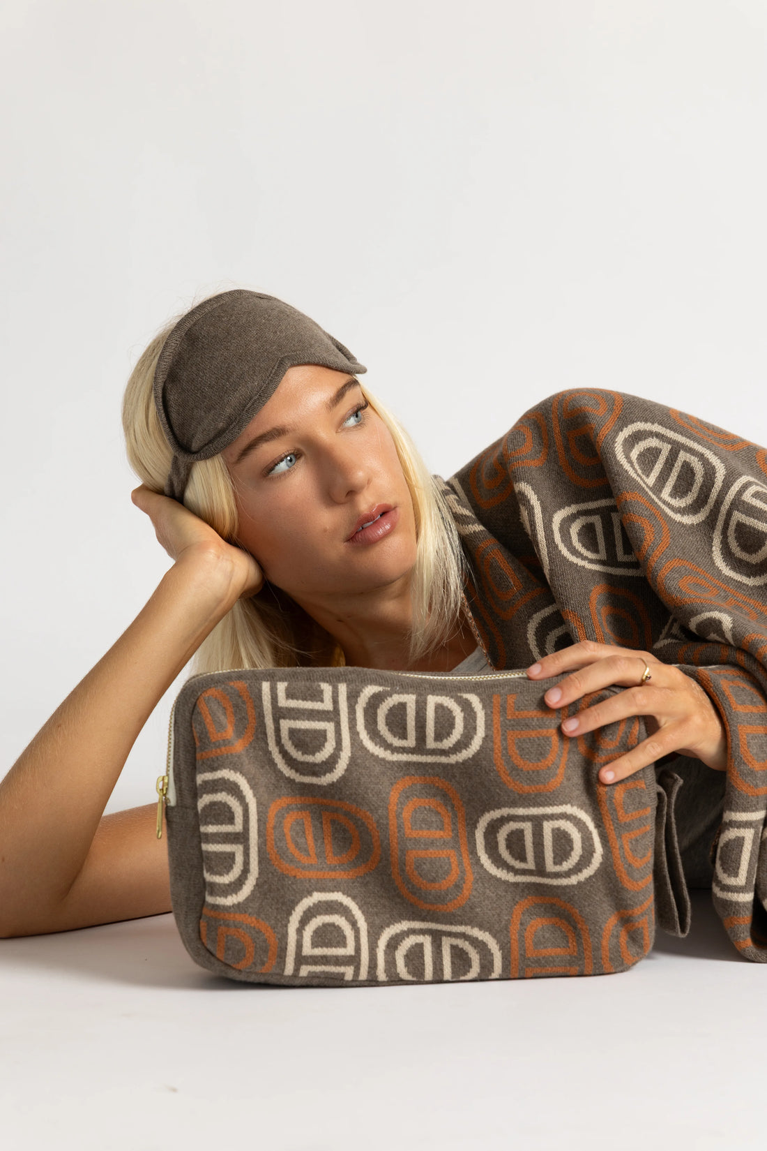 Vilas Brown Organic Cotton Travel Set