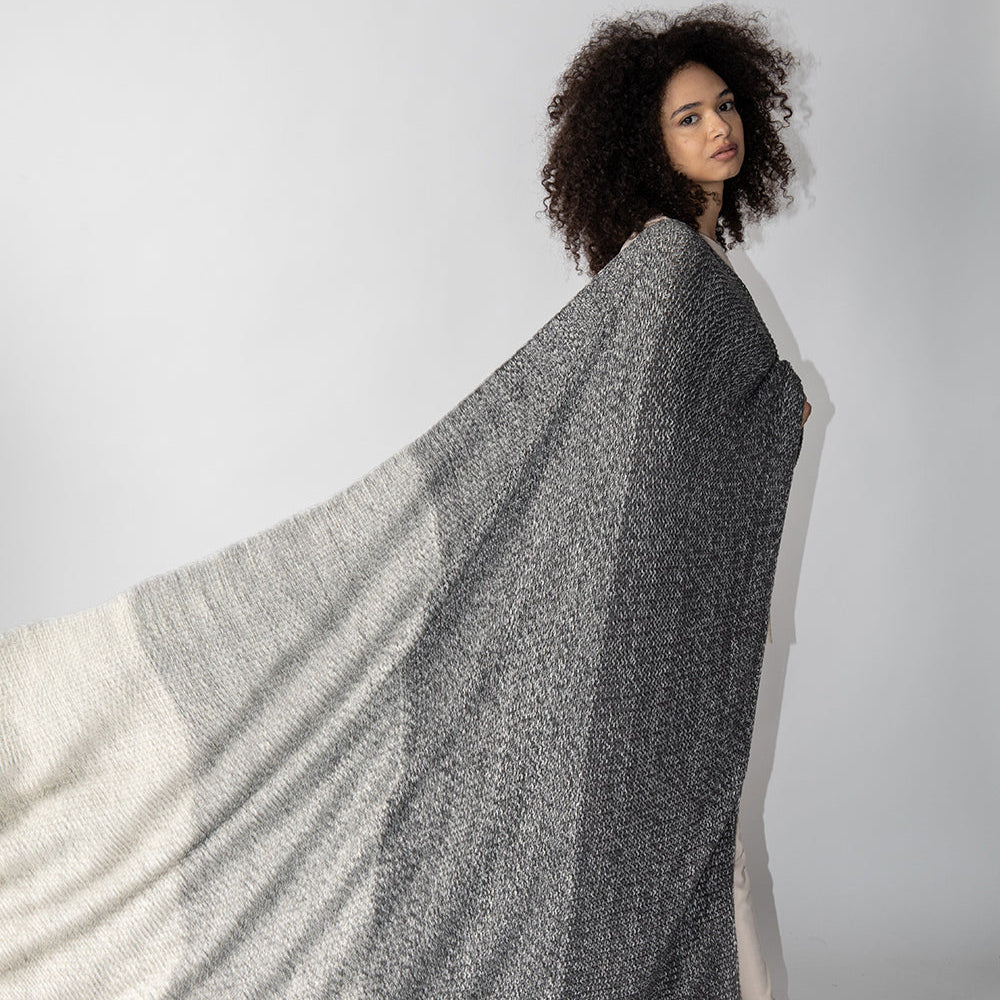 Zac Organic Cotton Throw Blanket