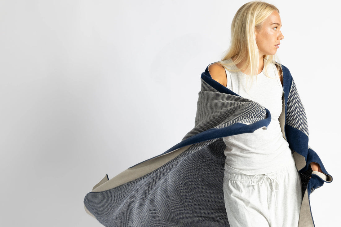 Eka Stipple Navy Organic Cotton Knit Throw Blanket