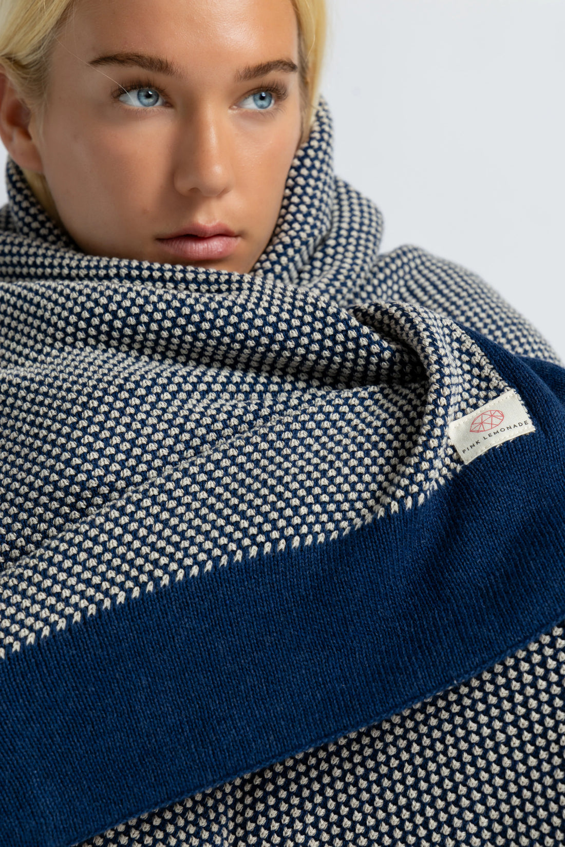 Eka Stipple Navy Organic Cotton Knit Throw Blanket