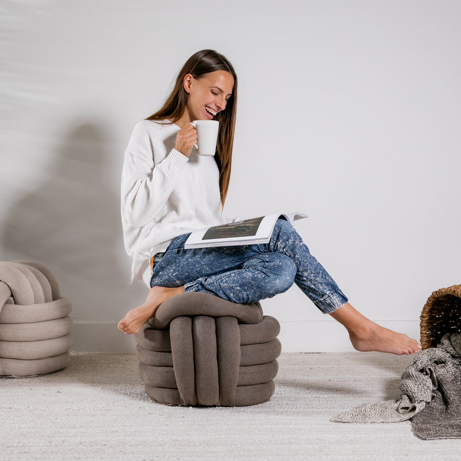 Knotted pouf - Dark brown mel